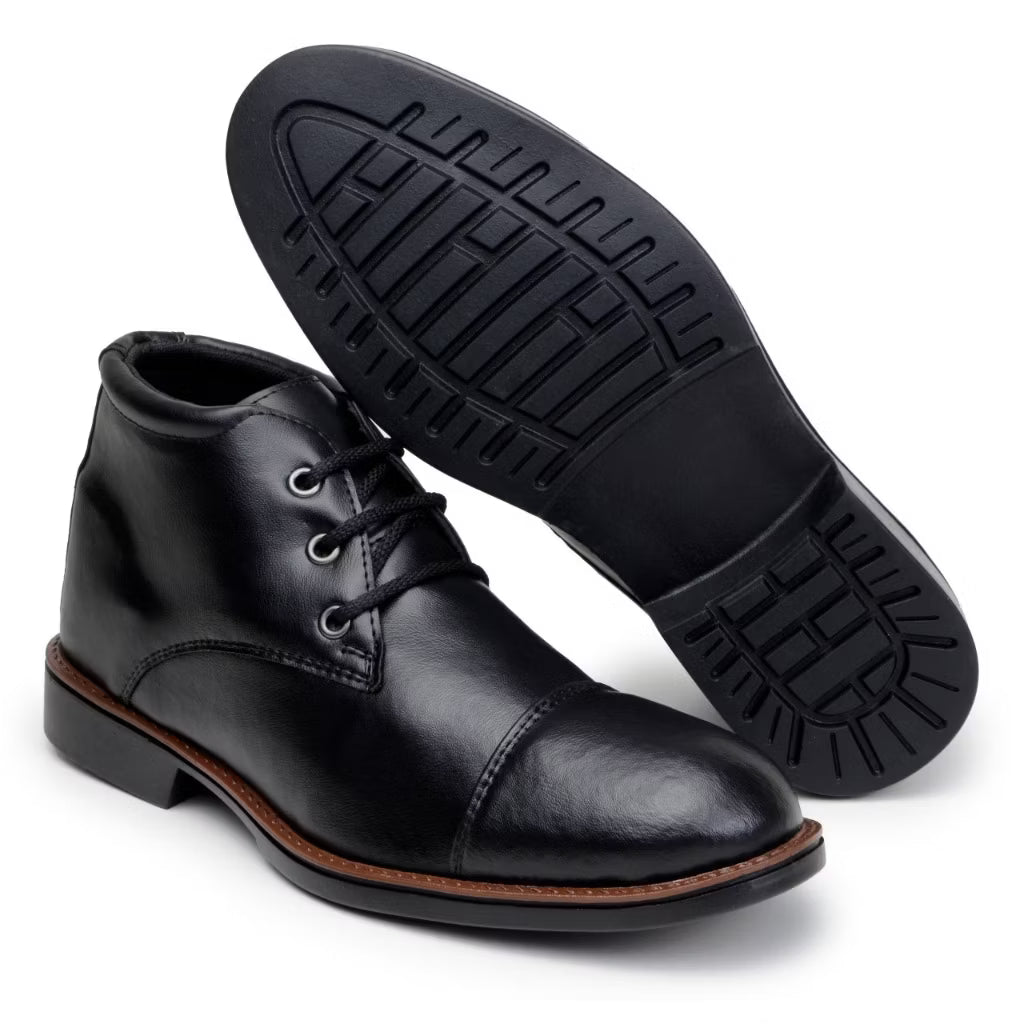 Bota Masculina Casual Social Preta com Cadarço Reforçado Bico Redondo Couro